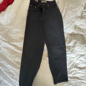 Levi’s size 24